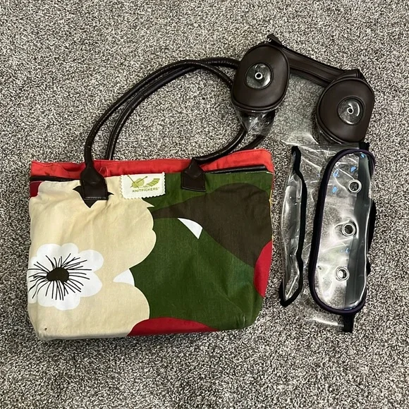 Knitpickers Knitting Bag and Yarn Holders - Picture 1 of 6